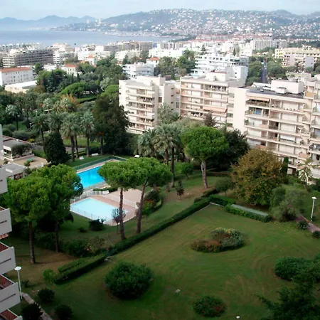 Apartment Eden Parc